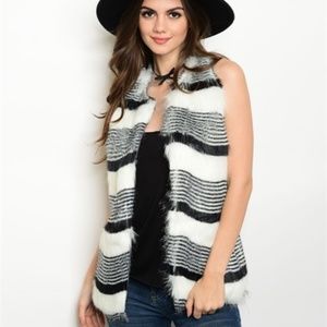 FAUX FUR VEST